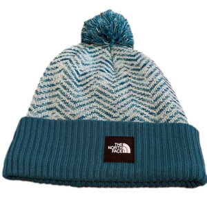 The North Face Kids snow hat, turquoise color, fleece lined. NWTS